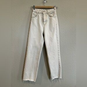 #972 Zara off-white straight leg frayed denim pant size 0